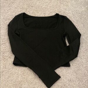 Black Long Sleeve Scoop Neck Women's Top